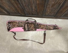 Realtree Pink Camo Soft Padded Rifle Case 45in w/ Shoulder Strap & Pocket