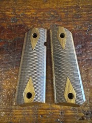 Beautiful Altamont Double Diamond Grips For Colt 1911 Government Model.