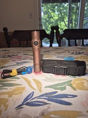 Rare – Olight Warrior 3S Copper Limited Edition – With M2R Holster & Gold Clip