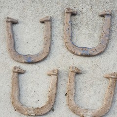 Vintage Set of 4 St Pierre Metal Horseshoes – MPN Does Not Apply.