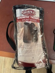 New! Showman MAGNETIC THERAPY SPLINT BOOTS SIZE MEDIUM
