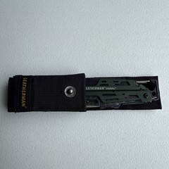 Leatherman SIGNAL TOPO Multi-Tool Green EUC