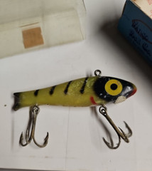 BINGO Vintage Fishing Yellow & Black, Red Crank bait W/ Double Hooks Made USA