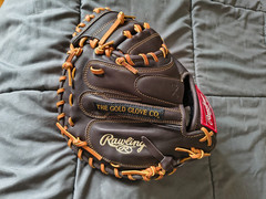 Rawlings GXP CM33MO Catcher’s Mitt – RH Brand new never used still smells new.