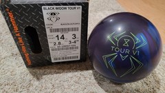 Hammer Black Widow Tour V1 Bowling Ball 1st Quality | 14 Pounds | 3-4″ Pin