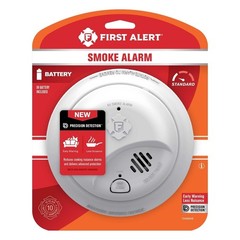 FIRST ALERT 1046846 RV Approved Battery-Operated Smoke Alarm