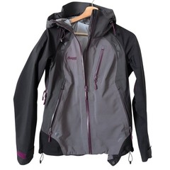 Bergans of Norway Isogaisa Lady Grey Black Waterproof Shell Jacket XS Outdoors