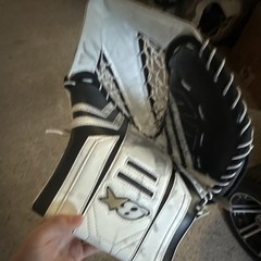 Brian’s Alite SR Goalie Catcher Glove Gauntlet Hook & Loop White/Black