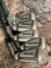 Right Handed Nicklaus The Bear Offset P, S, 9, 8, 6 Iron Set w/ Graphite Shafts