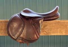 Equiline America Closer Jumping Saddle 17 Inch With a Medium Seat In Brown