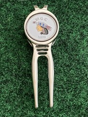 Mohawk Golf Club Golf Ball Marker W/ Magnetic 🧲 Divot Tool.