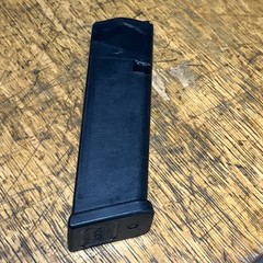 Glock Factory Magazine OEM Glock 17 / 34G17 Full Size 10 Round New Old Stock