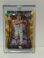 2024-25 Panini Select – Mezzanine Dalton Knecht #373 Gold Cracked Ice /10 (RC)