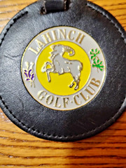 LAHINCH GOLF CLUB IRELAND METAL BAG TAG IN LEATHER CASE WITH STRAP