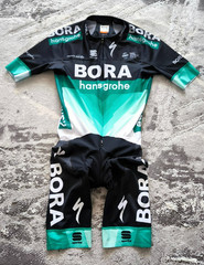 Bora Hansgrohe Team Bomber Aero Road Racing Skinsuit Size: L NEW !