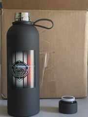 32 fl oz Black Metal Reusable Water Bottle Screw-On Lid Carry Loop Sport