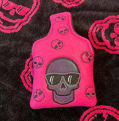 Pink Black Skull Putter Headcover – Faux Leather Magnetic Closure Golf (1)