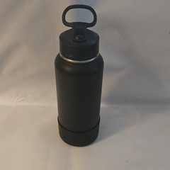 Black Metal Reusable Water Bottle 32 fl oz w/ Handle, Screw-On Lid Sport