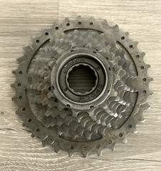 EPOCH FREEWHEEL 7 SPEED 14-32 TOOTH BRITISH THREADED