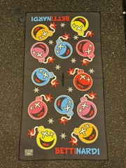 Bettinardi Betti Bomb Multi Color Players Towel – New
