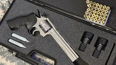 Dan Wesson 715 Six Inch Airsoft Revolver Full Item Set/Accessories Barely Used