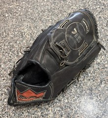 Vintage MACGREGOR Hank Aaron 715 HRK Baseball Glove RHT