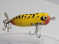 Vintage Smithwick Devils Horse Fly, Chartreuse Coach Dog, Old Topwater SKU-G11