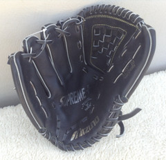 Baseball Glove Mizuno RIGHT-Handed 11″ Black 100% USA Leather All-Position MSP