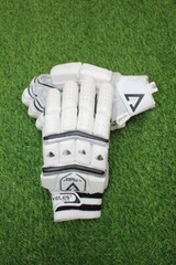 VELES SPORTS WHITE CRICKET BATTING GLOVES Men’s Regular Size Right Handed Only