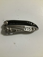 LEATHERMAN DISCONTINUED FREESTYLE MULTI TOOL KNIFE & PLIERS – V15