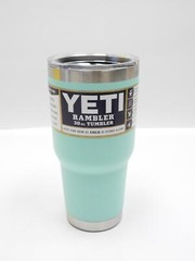 NEW Yeti Rambler 30 oz Tumbler Seafoam Green Stainless Steel with Lid