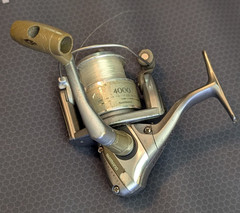 Shimano Sahara 4000FA spinning reel. Pre-owned. Made in Malaysia.