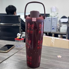 Owala 30oz FreeSip Sway Cherry Bow Print Travel Handle Water Bottle NEW