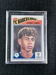2023 Topps UEFA Living Set Lamine Yamal Rookie Barcelona Spain #596