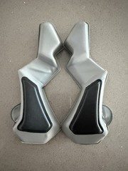New take off Riddell SpeedFlex youth Jaw Pads – grey 1 1/4″ (Pair)