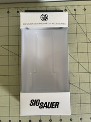 EMPTY BOX ONLY-Sig Sauer P938 9mm Luger 7 Round SS OEM Magazine BOX –