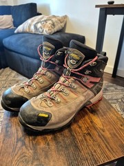 Asolo Fugitive GTX Men’s Hiking Boots, Size 10.5, EXCELLENT CONDITION Beige Red