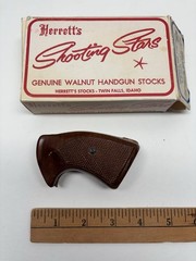 Vtg Herrett’s Shooting Stars Walnut Handgun Colt Short Butt W/Box JK285