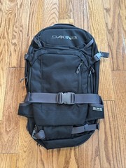 DAKINE Heli Pro 20L Black Backpack Zip Closure Padded Shoulder Strap Handle