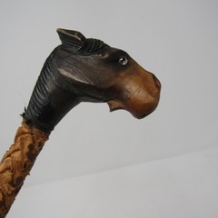 Vintage Crop Braided Leather Riding Whip Carved Camel Handle Stick Mouth Opens