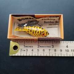 Vintage Bomber Lure No. 259 Lure Yellow Coach Dog In Original Box With Insert