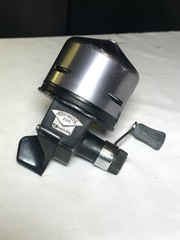 Vintage Abu Garcia Abumatic 290 Spincast Fishing Reel – Product of Sweden