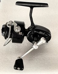 VINTAGE GARCIA MITCHELL 308 CLASSIC ULTRALIGHT FRESHWATER SPINNING REEL