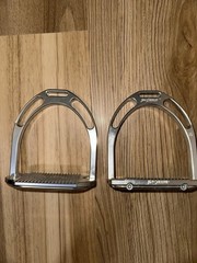 JIN STIRRUP Alu Pro Aluminum English Horse Stirrups Pair