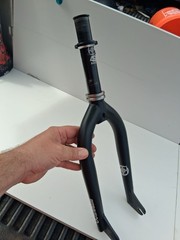 Fit blade v3 forks