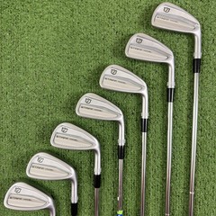 Wilson Staff Model CB 2026 Forged Iron Set 4-PW Dynamic Gold 115 R300 Regular