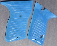 Lorcin L380 L32 50L 50R pistol grips color change in sunlight from white to blue