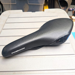 Poseidon Black Racing Road Bike Saddle Seat, 7x7mm Rails, 300x142mm