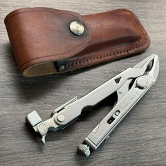 Leatherman Crunch based mod w/stainless steel Hammer (no other tools included)