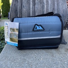 Arctic Zone Ultimate Collapsible Soft Cooler Strap Bag 6 Can + Ice NEW Navy Blue